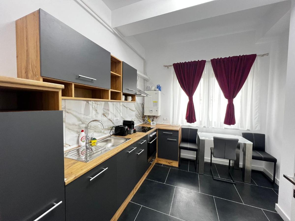 Cozy Aparthotel - Central City Suceava Exterior foto