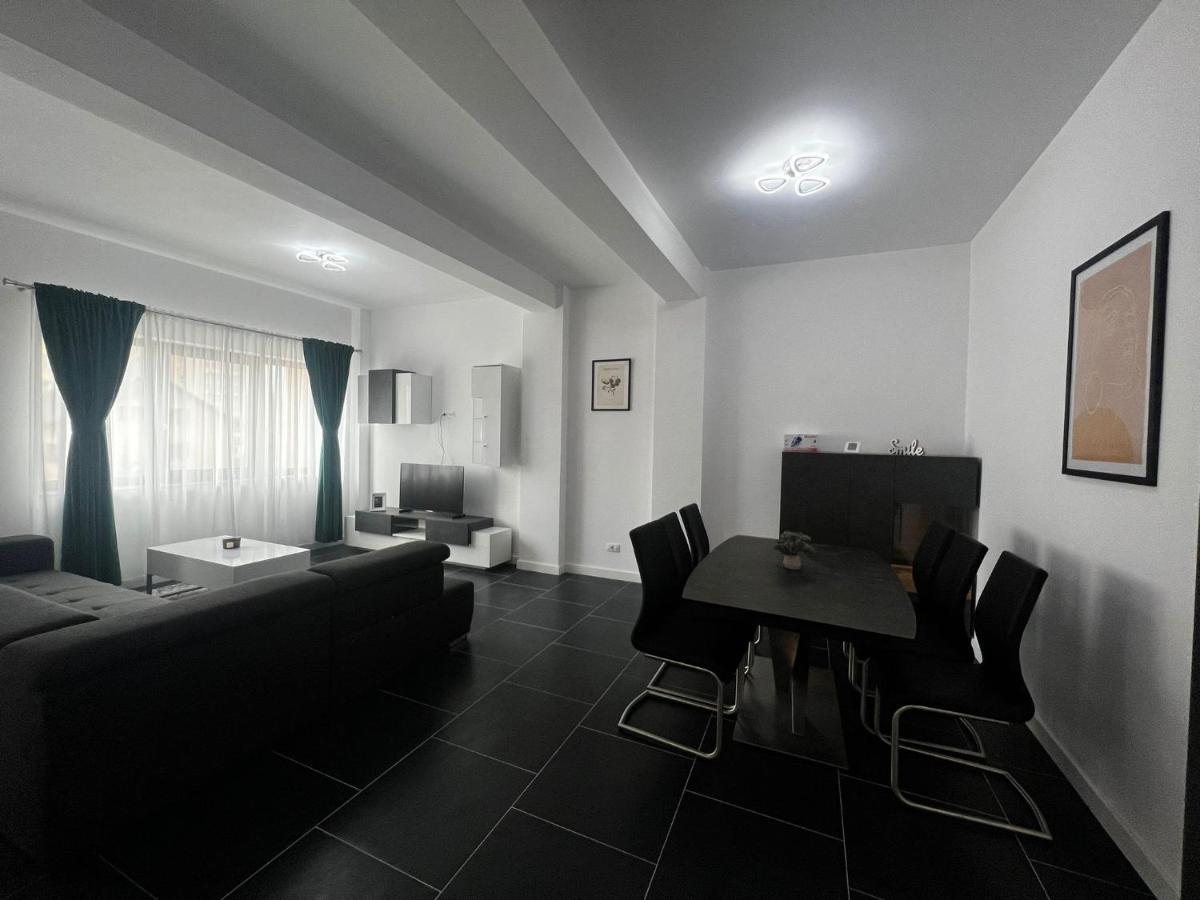 Cozy Aparthotel - Central City Suceava Exterior foto