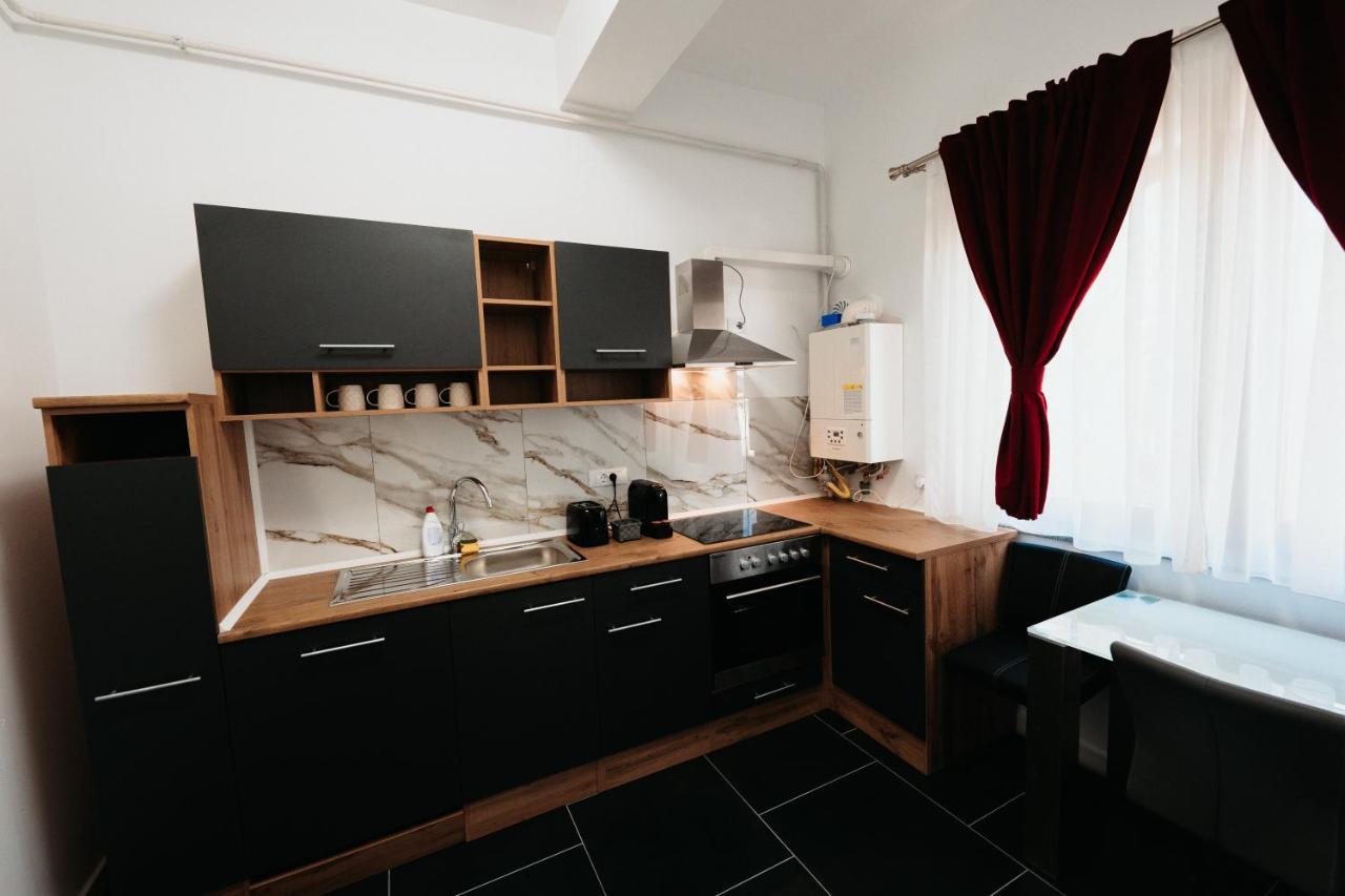 Cozy Aparthotel - Central City Suceava Exterior foto